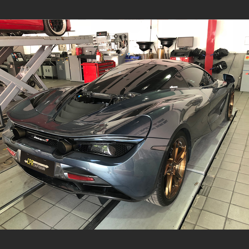 比競爭對手快-McLaren 720S 閱讀更多