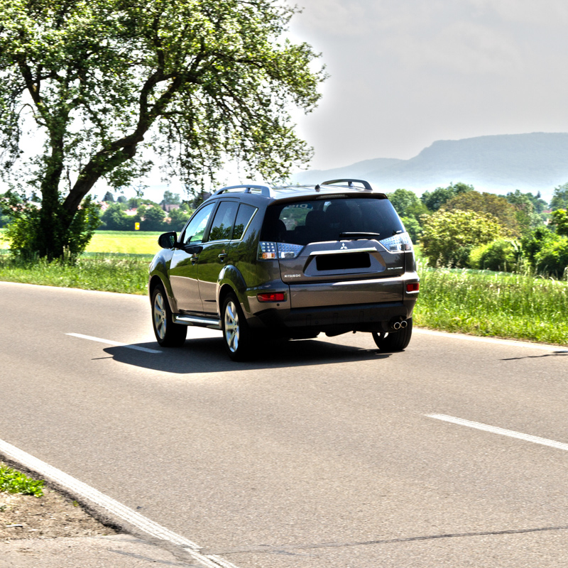 Mitsubishi Outlander 2.2 DI-D 閱讀更多